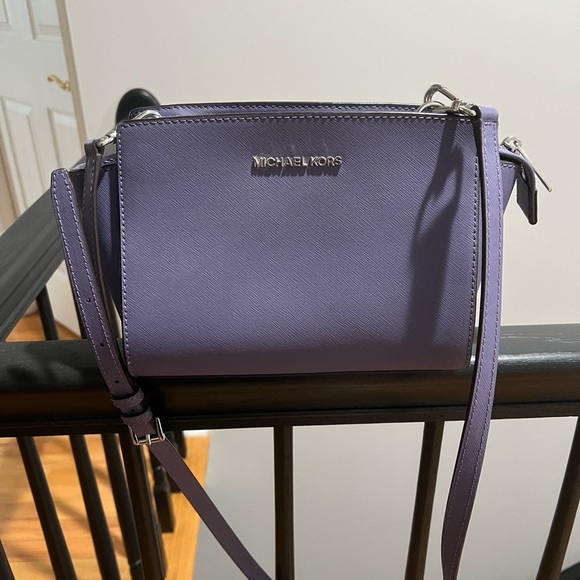 Michael Kors Handbags - Michael kors cross body